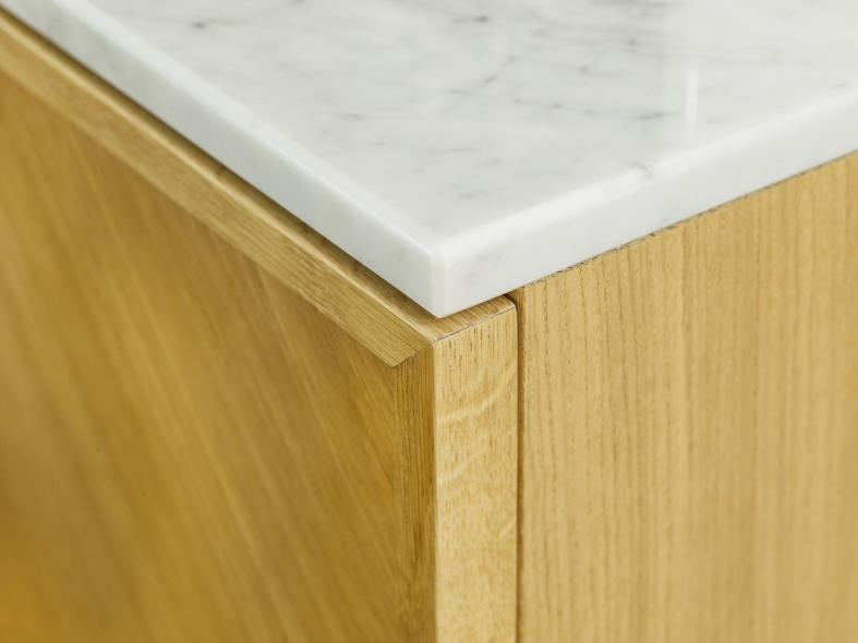 Detailaufnahme Badezimmerschrank