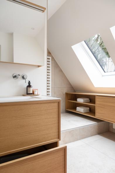 Modernes Badezimmer in einem Landhaus